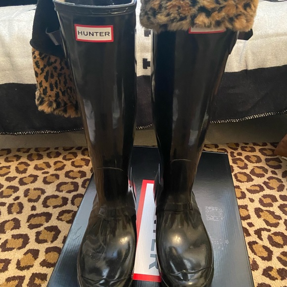 Black Hunter Rain Boots - Picture 2 of 10
